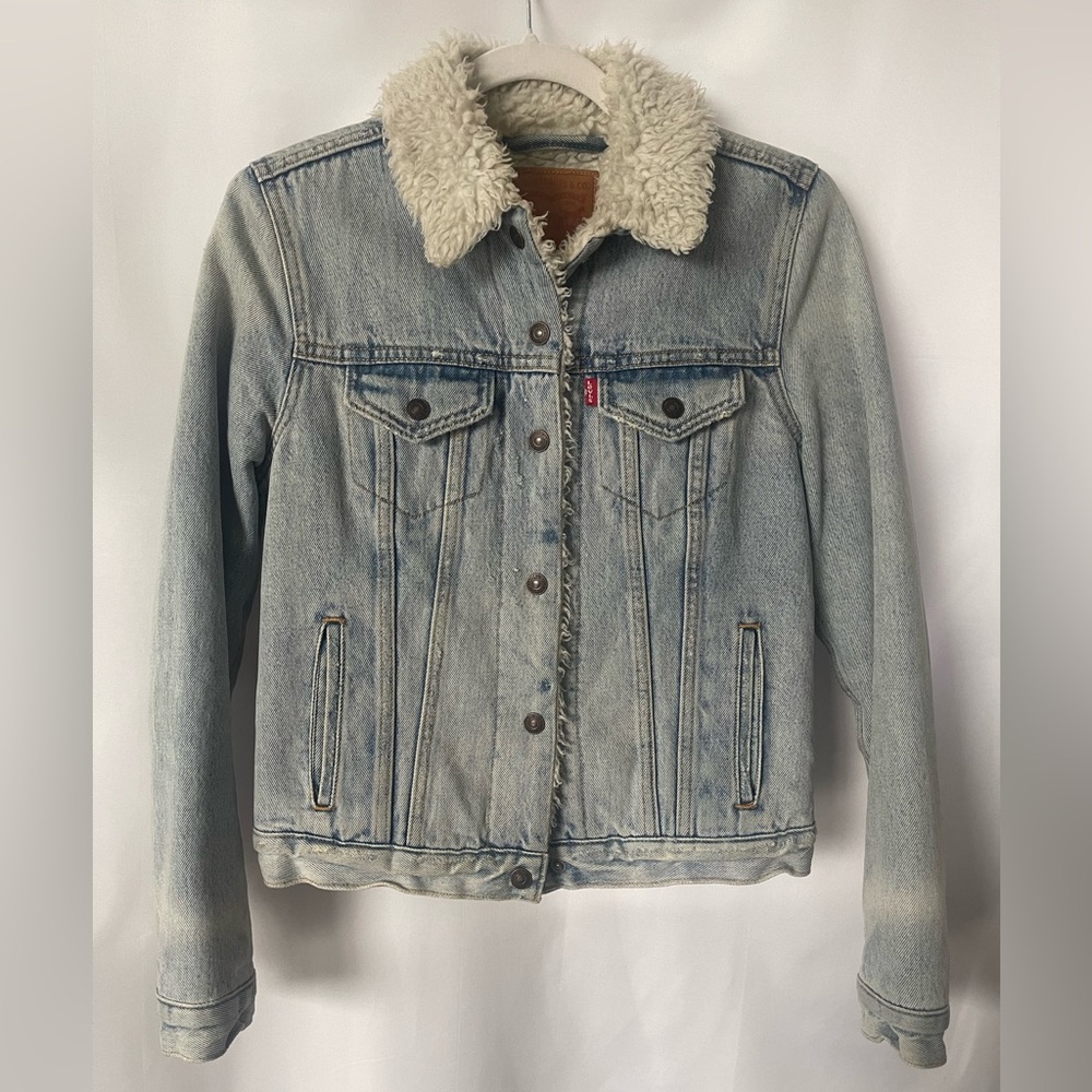 Levi's Women’s Sherpa Trucker Jacket